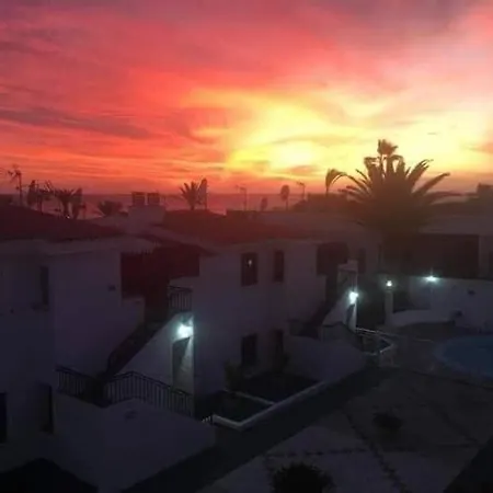 Cozy Apartament On First Line Of Ocean In Tenerife * Playa de las Americas (Tenerife)