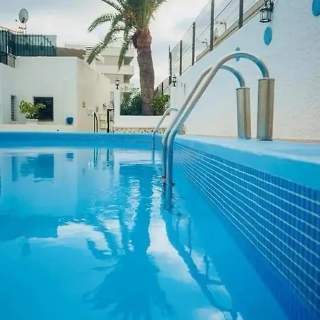 Cozy Apartament On First Line Of Ocean In Tenerife Apartament Playa de las Americas (Tenerife)