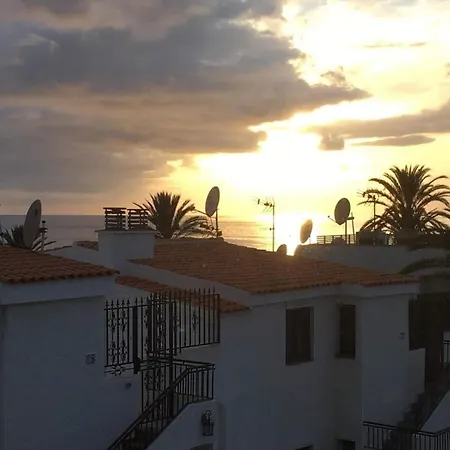 Cozy Apartament On First Line Of Ocean In Tenerife Apartamento